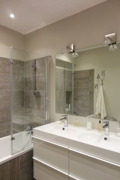 découvrez nos solutions abordables pour la rénovation de votre salle de bain à paris 75010. bénéficiez d'un service de qualité à petit prix, adapté à votre budget.