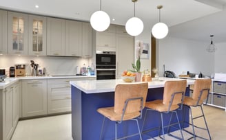 vous souhaitez r&eacute;nover un appartement &agrave; paris 75010 ? d&eacute;couvrez nos conseils, &eacute;tapes cl&eacute;s et astuces pour r&eacute;ussir la r&eacute;novation de votre bien dans le 10e arrondissement de paris.