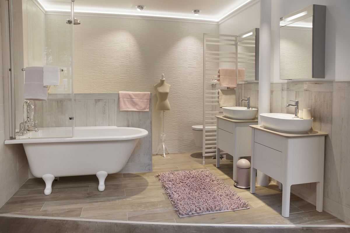 découvrez une salle de bain élégante au cœur de paris 10 : design moderne, matériaux de qualité et ambiance raffinée pour un espace détente unique.