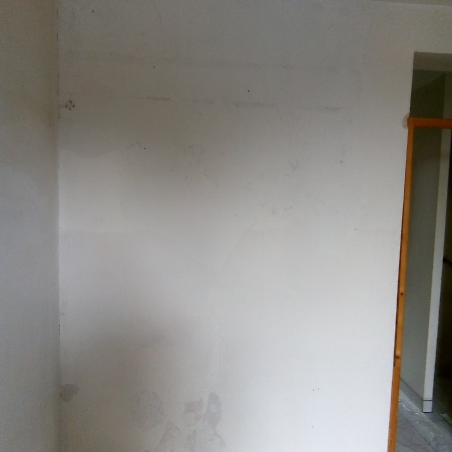 découvrez le tarif moyen pour peindre 100m2 à paris. estimez le coût de vos travaux de peinture avec nos conseils et comparez les prix des artisans parisiens.