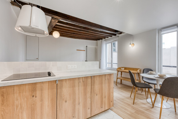 besoin de réaliser des travaux de cuisine dans le 10ème arrondissement ? découvrez nos conseils et solutions pour rénover ou aménager votre cuisine, trouver des artisans qualifiés et estimer votre budget.