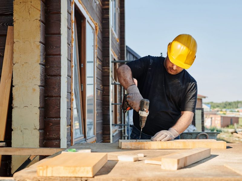 d&eacute;couvrez nos services de travaux int&eacute;rieurs : r&eacute;novation, am&eacute;nagement, d&eacute;coration et finitions pour transformer votre espace de vie selon vos envies et votre style.