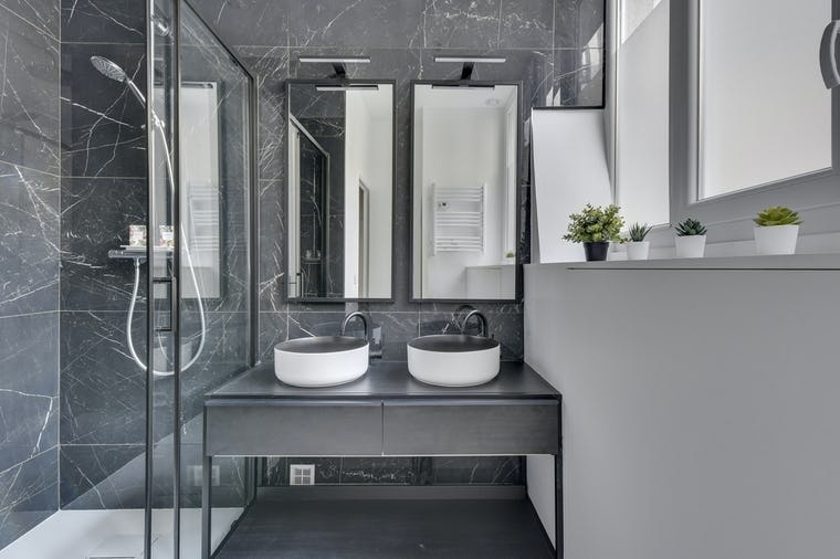 confiez vos travaux de salle de bain à paris 75010 à des professionnels qualifiés. rénovation complète, aménagement sur mesure et devis gratuit pour un résultat clé en main.
