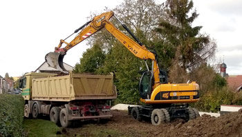 découvrez tout sur le coût du terrassement en 2025 : facteurs de prix, estimations au mètre carré, conseils pour économiser et exemples de devis pour vos travaux de construction ou d’aménagement extérieur.