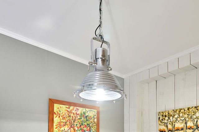 faites rénover l’électricité de votre loft à paris par des experts. installation électrique, mise aux normes et sécurité pour un habitat moderne et conforme en région parisienne.