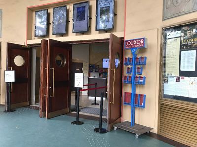 découvrez les meilleures adresses de home-cinéma à paris 75010. conseils, installation sur mesure et équipements haut de gamme pour transformer votre salon en salle de cinéma privée.