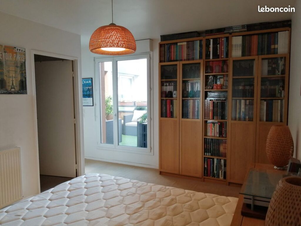 découvrez des annonces de lofts en colocation à paris : espaces modernes, lumineux, parfaitement situés et équipés pour une vie conviviale. profitez d’un cadre exceptionnel au cœur de la capitale !
