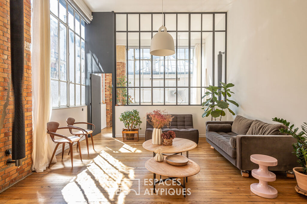 découvrez un superbe loft à paris 10e : espace moderne et lumineux, idéalement situé au cœur du 10ème arrondissement. parfait pour vivre ou investir, proche des commerces et transports.