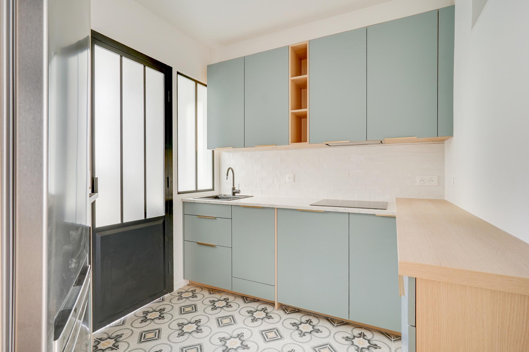 découvrez moment rénovation à paris 75010 : votre spécialiste en rénovation d'appartements, maisons et locaux professionnels. qualité, expertise et conseils personnalisés pour tous vos projets.