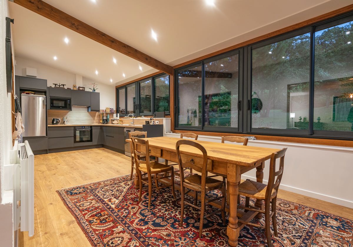 d&eacute;couvrez les estimations de prix pour une extension en bois en 2025 : co&ucirc;ts moyens, facteurs influen&ccedil;ant le budget et conseils pour optimiser votre projet. obtenez toutes les informations pour bien pr&eacute;parer votre extension bois.