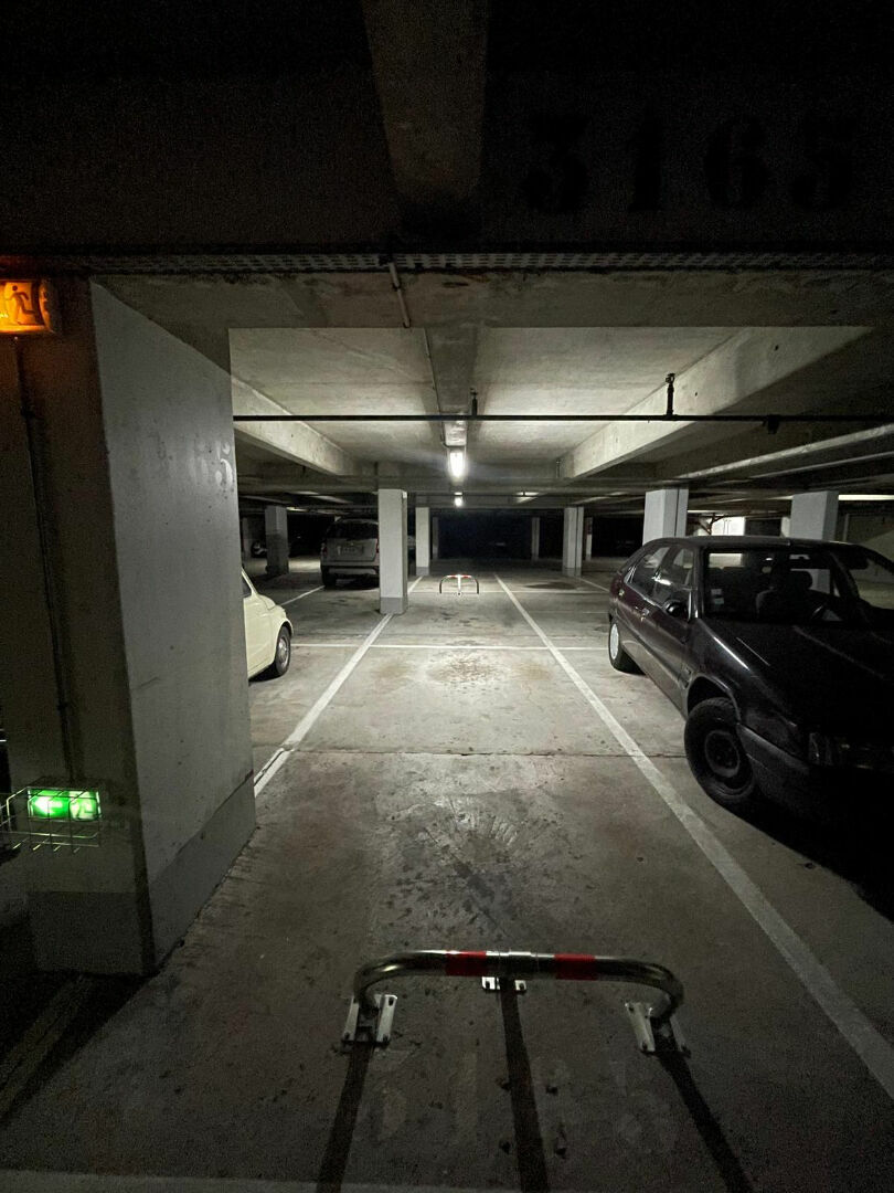 découvrez les prix des garages à paris 75010 : informations sur les tarifs de location ou d'achat, conseils pour trouver un garage adapté à vos besoins dans le 10e arrondissement.