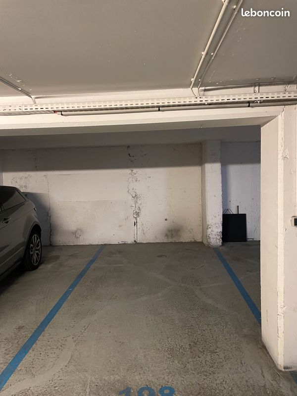 découvrez les prix moyens pour la construction, la location ou l'achat d'un garage à paris 75010. obtenez des conseils pour bien choisir un garage dans le 10e arrondissement.