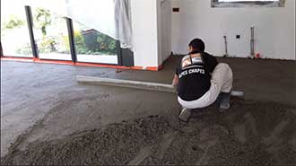 d&eacute;couvrez le prix au m2 du b&eacute;ton cir&eacute; pour vos sols, murs ou plans de travail. guide complet sur les tarifs, facteurs influen&ccedil;ant le co&ucirc;t et conseils pour r&eacute;ussir votre projet d&eacute;co avec ce rev&ecirc;tement tendance.