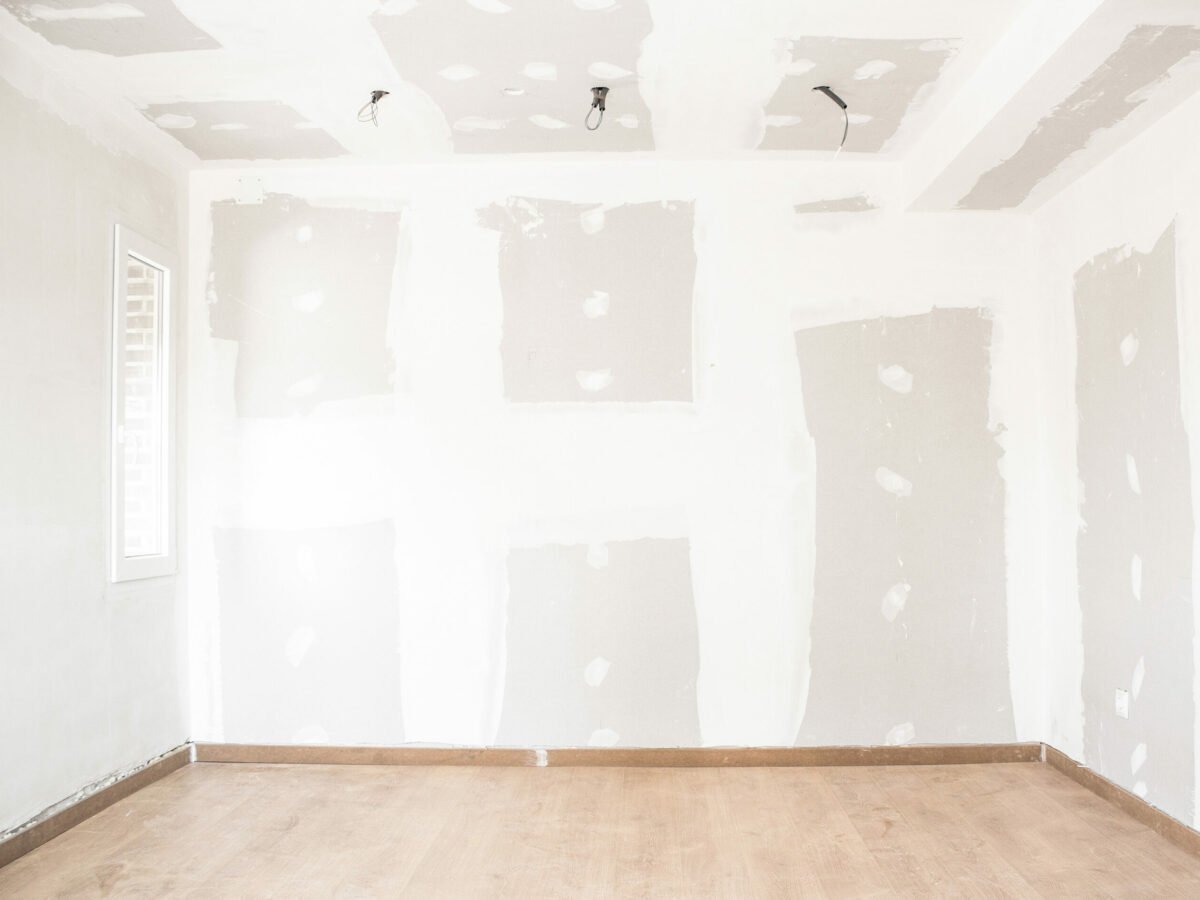 découvrez le prix du placo au m² à paris : tarifs, conseils pour bien choisir vos plaques de plâtre et estimations de coût pour vos travaux de rénovation ou d’aménagement intérieur dans la capitale.