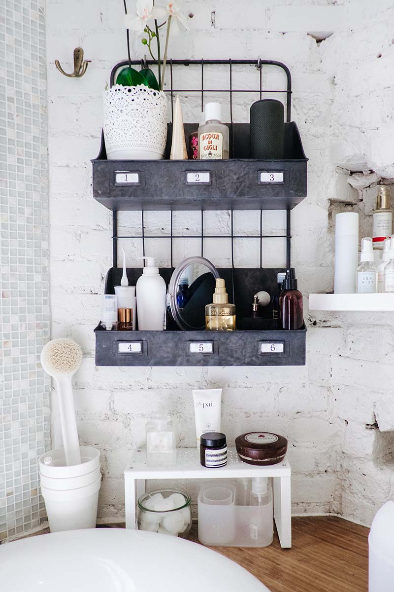 optimisez l'espace et l'organisation de votre salle de bain gr&acirc;ce &agrave; des id&eacute;es de rangement pratiques lors de votre r&eacute;novation. d&eacute;couvrez des solutions fonctionnelles et esth&eacute;tiques pour une salle de bain ordonn&eacute;e et moderne.