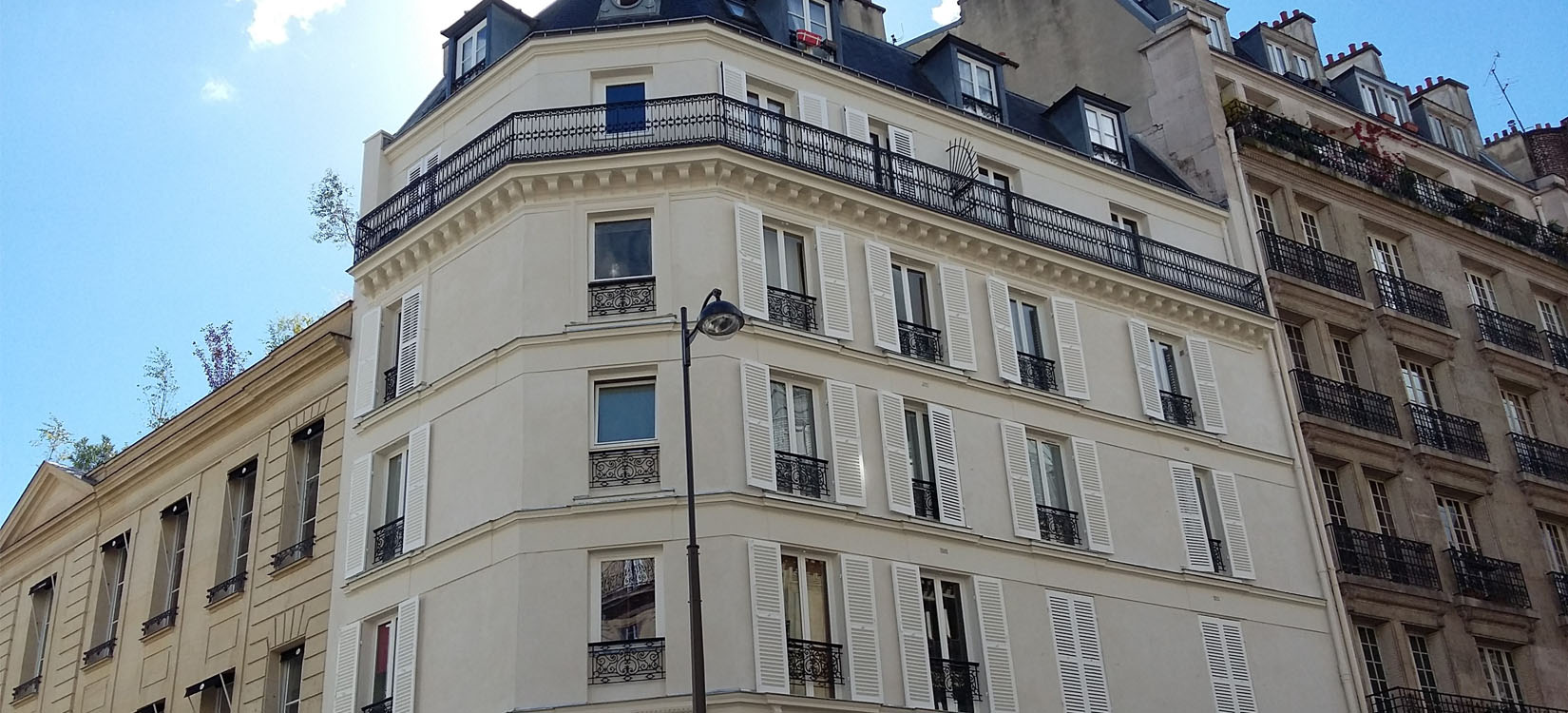 confiez votre ravalement de façade à paris 75010 à des experts. nettoyage, rénovation et peinture pour redonner éclat et protection à votre immeuble. devis rapide et gratuit.