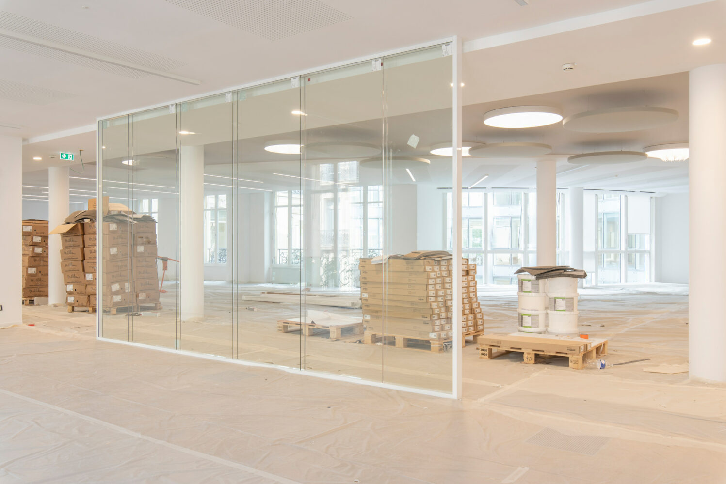 confiez la rénovation de vos bureaux à paris 10 à des experts. améliorez votre espace professionnel pour plus de confort et de productivité. devis gratuit et accompagnement sur-mesure.