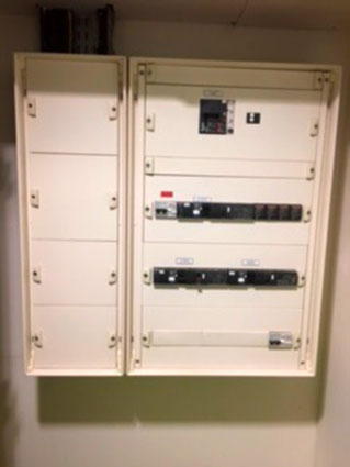 besoin d'une r&eacute;novation &eacute;lectrique &agrave; paris 75010 ? faites appel &agrave; nos experts pour une installation s&eacute;curis&eacute;e, conforme aux normes, et profitez d'un service rapide et fiable dans le 10e arrondissement.