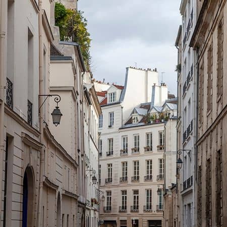 profitez d&rsquo;une r&eacute;novation &eacute;nerg&eacute;tique optimale &agrave; paris 75010 : isolation, chauffage, aides financi&egrave;res et conseils d&rsquo;experts pour am&eacute;liorer le confort et r&eacute;duire vos factures.