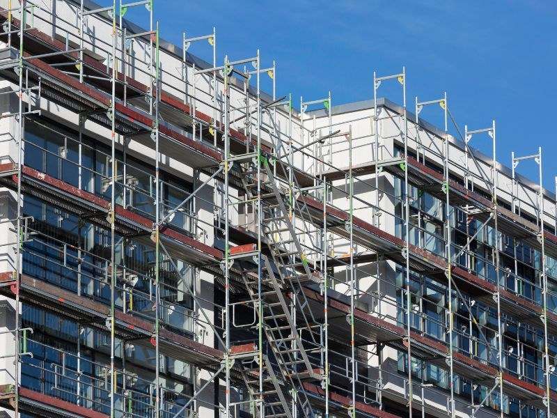 obtenez un devis gratuit pour la r&eacute;novation de vos immeubles &agrave; paris 75010. experts en r&eacute;novation compl&egrave;te d'immeubles, services sur mesure et interventions rapides.