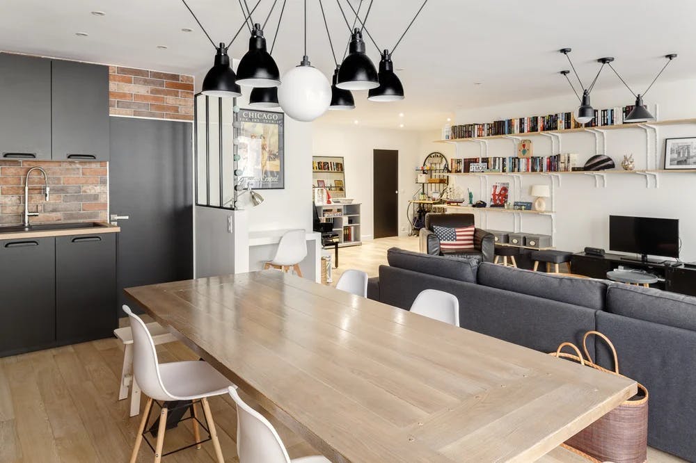 confiez la rénovation de votre loft à paris 10 à des experts. transformation sur-mesure, optimisation de l'espace et matériaux de qualité pour un loft moderne et unique.