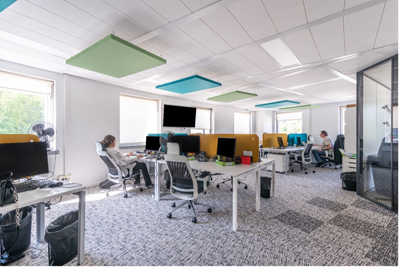 transformez votre espace de travail avec notre service de r&eacute;novation open space &agrave; paris 10. optimisez le confort, la productivit&eacute; et le design de vos bureaux gr&acirc;ce &agrave; notre expertise professionnelle.