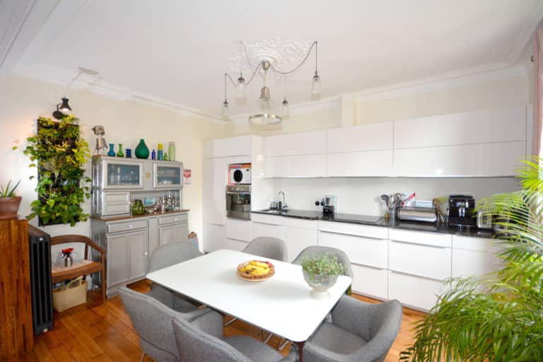 envie de rénover un duplex à paris 75010 ? découvrez nos conseils et astuces pour transformer votre espace, optimiser votre confort et valoriser votre bien immobilier dans le 10ème arrondissement.