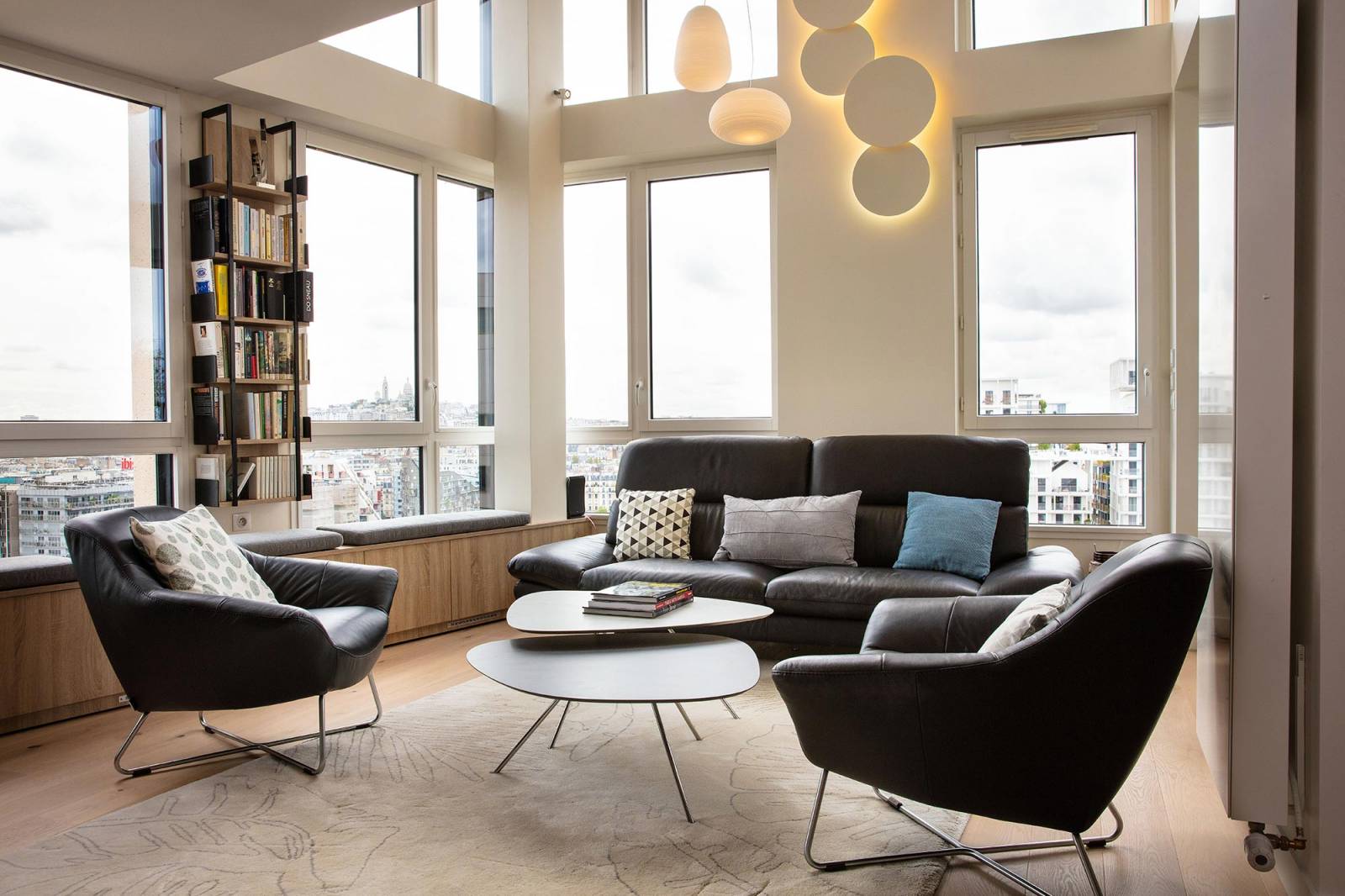 vous souhaitez rénover un duplex à paris 75010 ? découvrez nos conseils et solutions pour transformer votre bien, optimiser l’espace et valoriser votre appartement en plein cœur du 10e arrondissement.