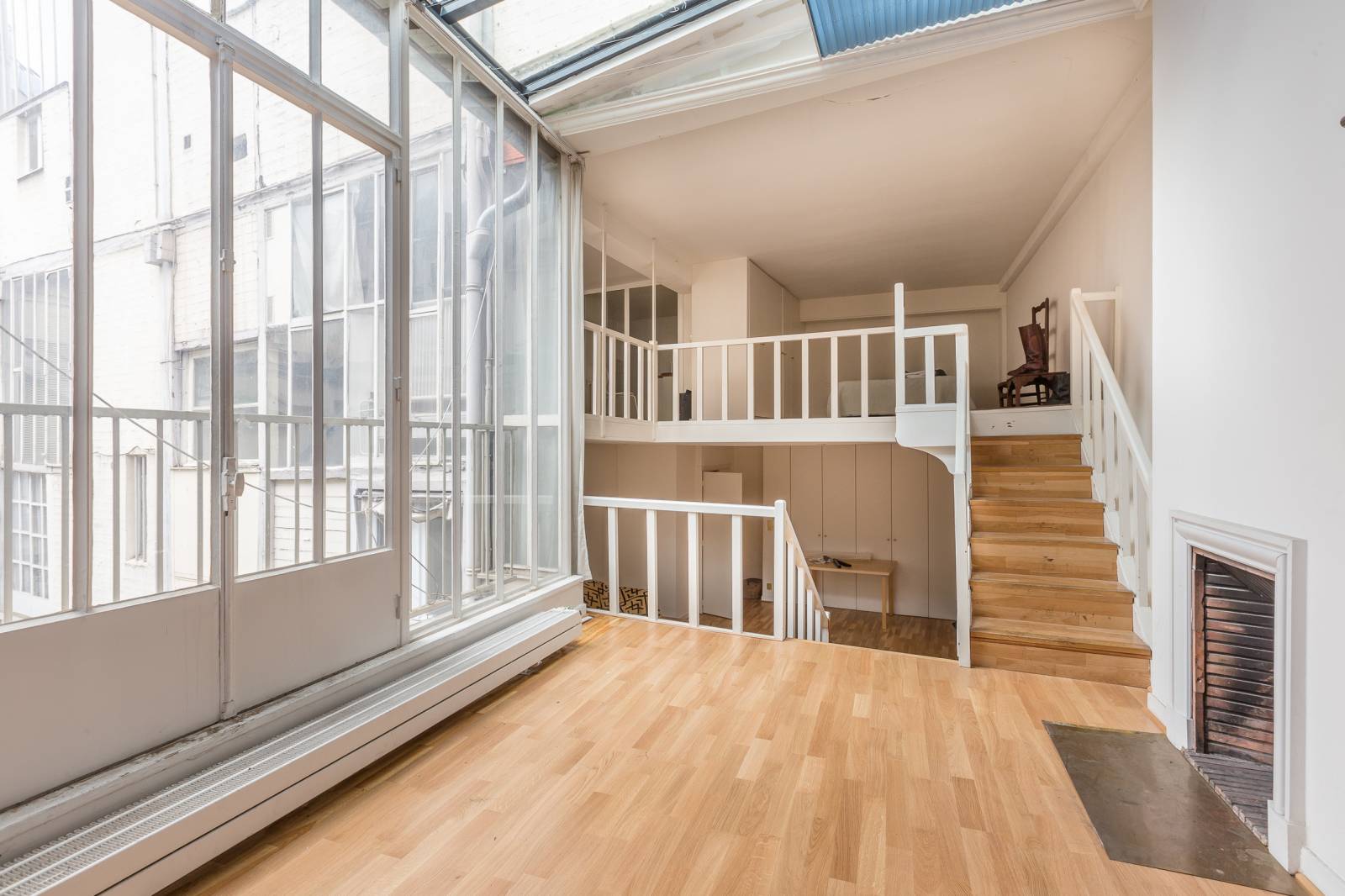 d&eacute;couvrez nos conseils et astuces pour r&eacute;nover votre loft dans le 10ᵉ arrondissement de paris. gagnez en confort et valorisez votre bien gr&acirc;ce &agrave; des solutions sur-mesure adapt&eacute;es &agrave; la vie parisienne.