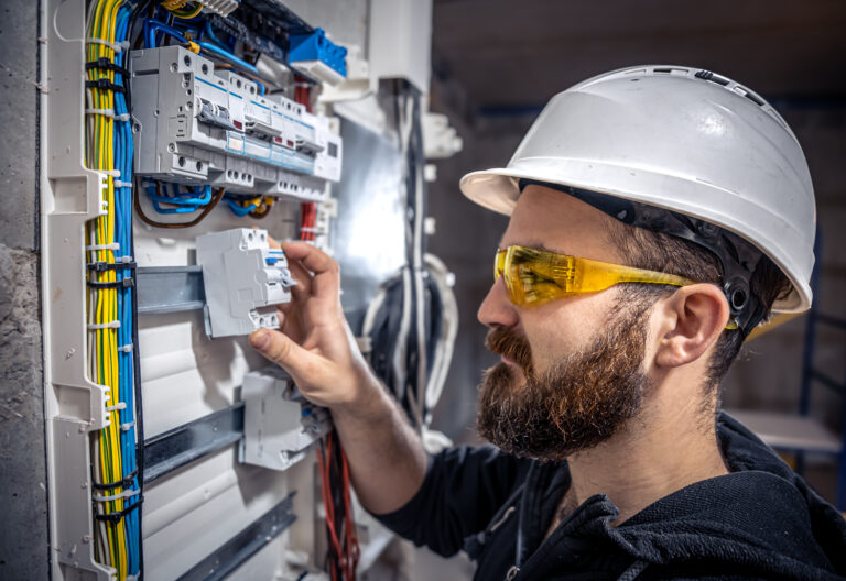 d&eacute;couvrez toutes les informations sur le r&eacute;seau &eacute;lectrique &agrave; paris 75010 : fournisseurs, d&eacute;marches de raccordement, d&eacute;pannage et contacts utiles pour votre &eacute;lectricit&eacute; dans le 10e arrondissement.