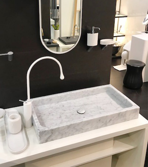 découvrez des salles de bains style loft à paris 75010, alliant design industriel et élégance moderne pour un espace unique et tendance.
