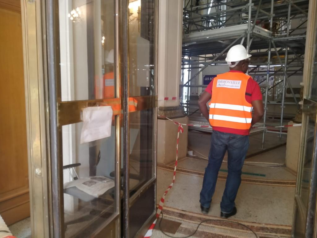 assurez la sécurité de vos chantiers à paris 10 avec des solutions adaptées : prévention des risques, protection des travailleurs et surveillance des sites pour des travaux en toute sérénité.