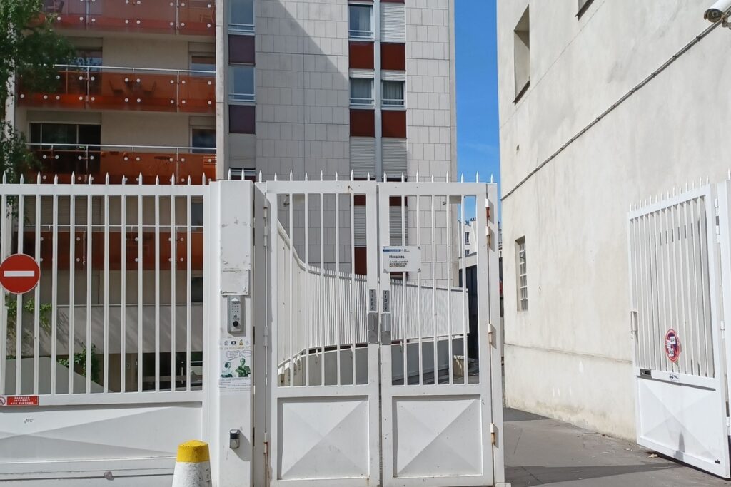 découvrez nos conseils et solutions pour améliorer la sécurité de votre logement dans le 10e arrondissement de paris. protégez votre domicile avec des astuces efficaces et bénéficiez d'un environnement serein.