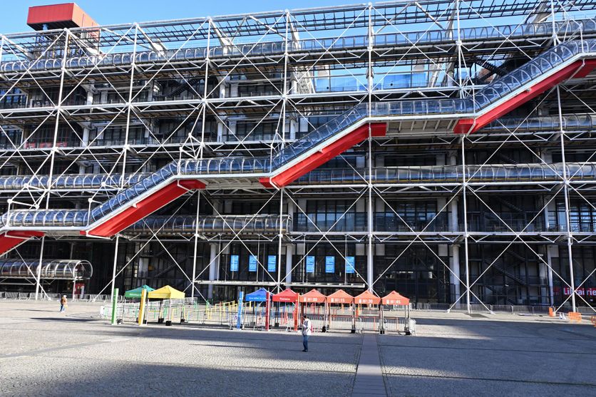 suivez l’avancement de votre chantier de rénovation à paris 10. conseils, étapes clés et outils pour contrôler chaque phase et garantir le succès de vos travaux.