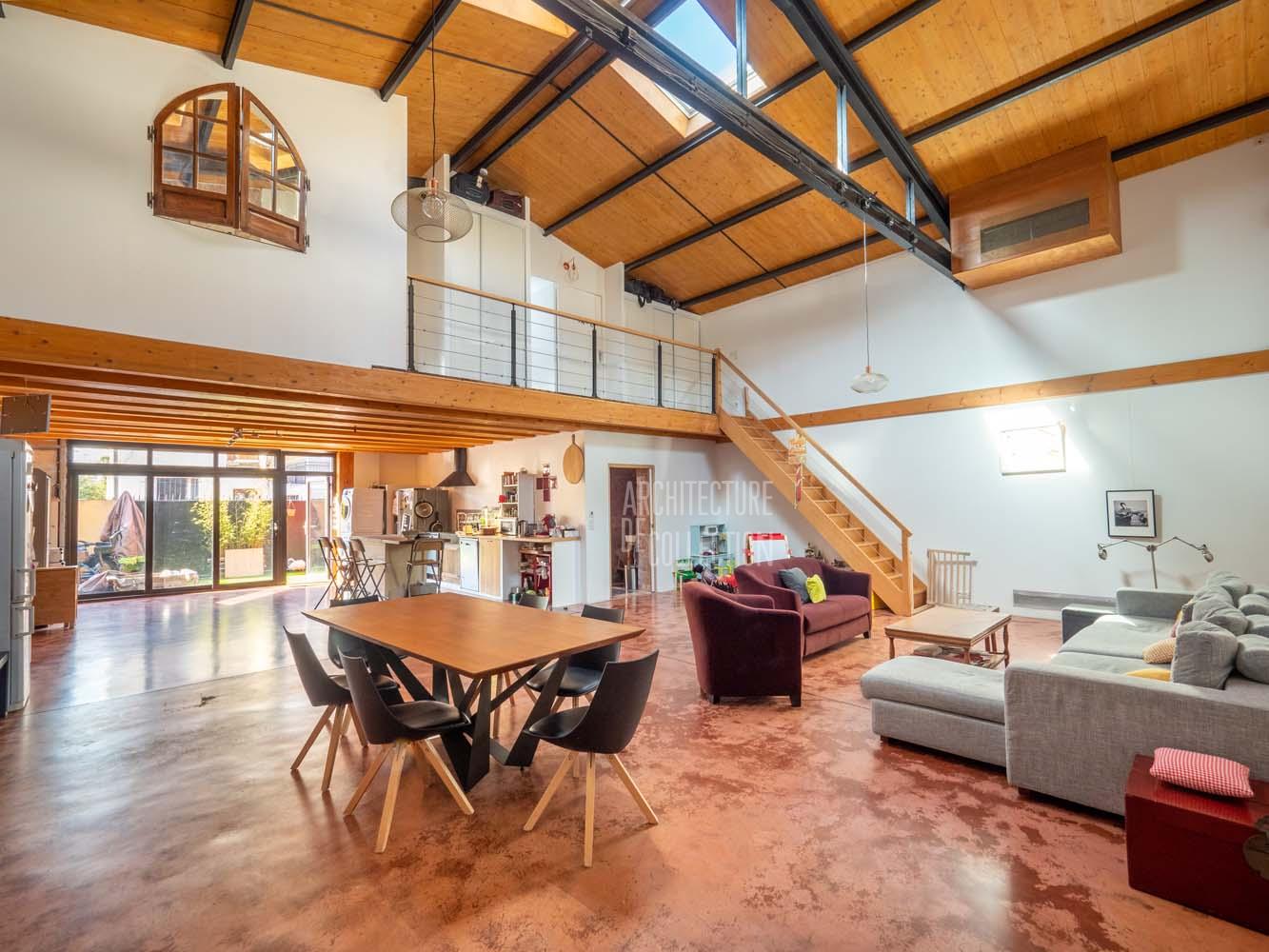 sp&eacute;cialistes de la r&eacute;novation de terrasse pour lofts &agrave; paris 75010, nous transformons votre espace ext&eacute;rieur en un lieu moderne et convivial. demandez votre devis gratuit !