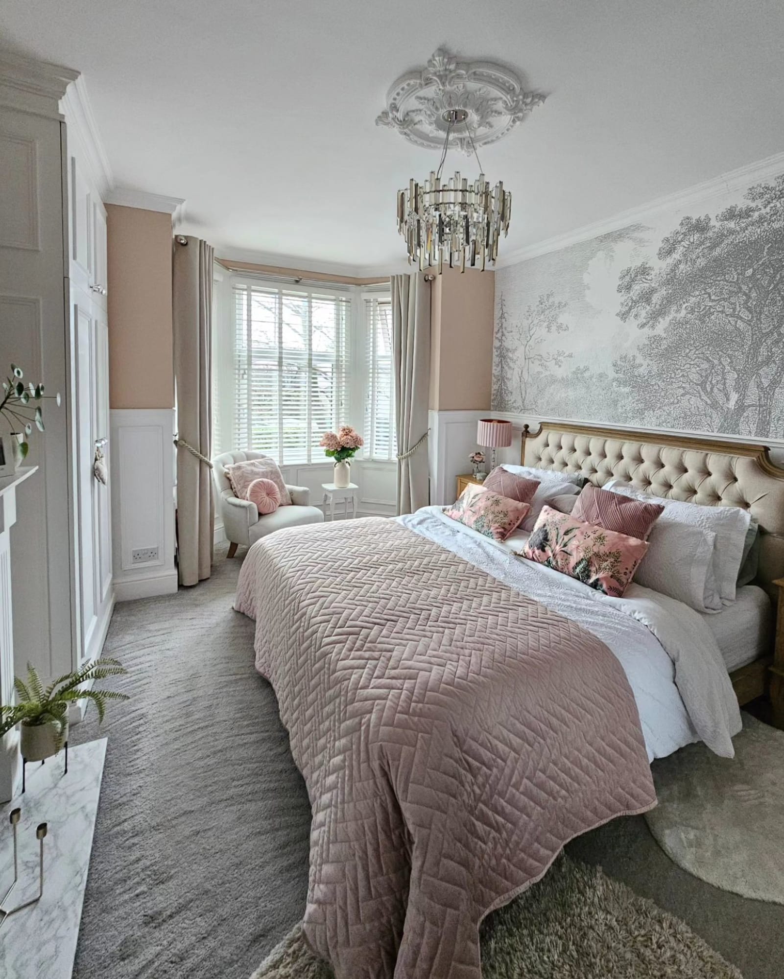 découvrez les tendances 2025 pour la peinture de chambre adulte : couleurs modernes, inspirations déco et conseils pour créer un espace élégant et apaisant.
