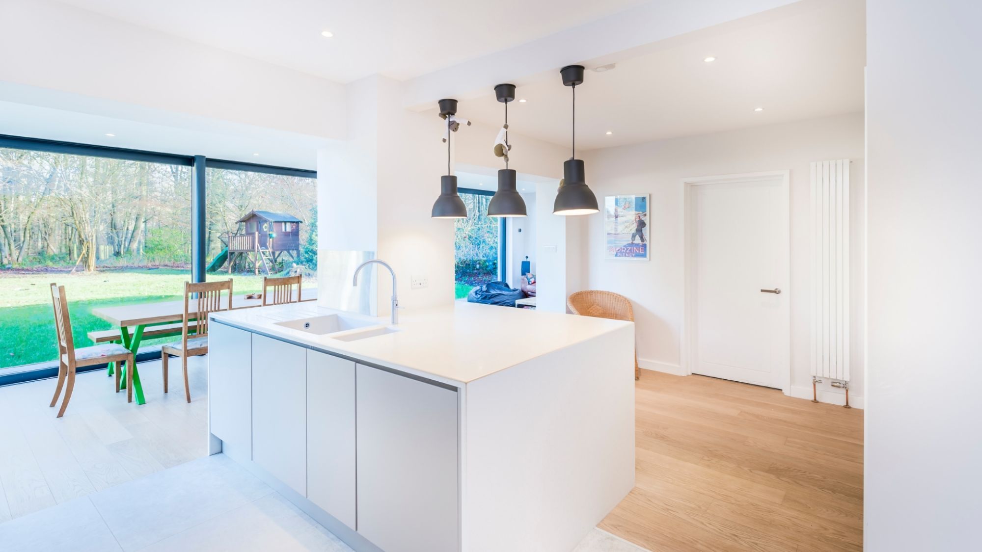 découvrez nos conseils pratiques pour réussir votre rénovation intérieure et transformer votre maison en un espace moderne, confortable et à votre image.
